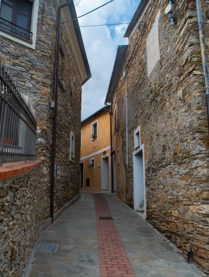 Agriturismo De Ferrari Onzo ภายนอก รูปภาพ